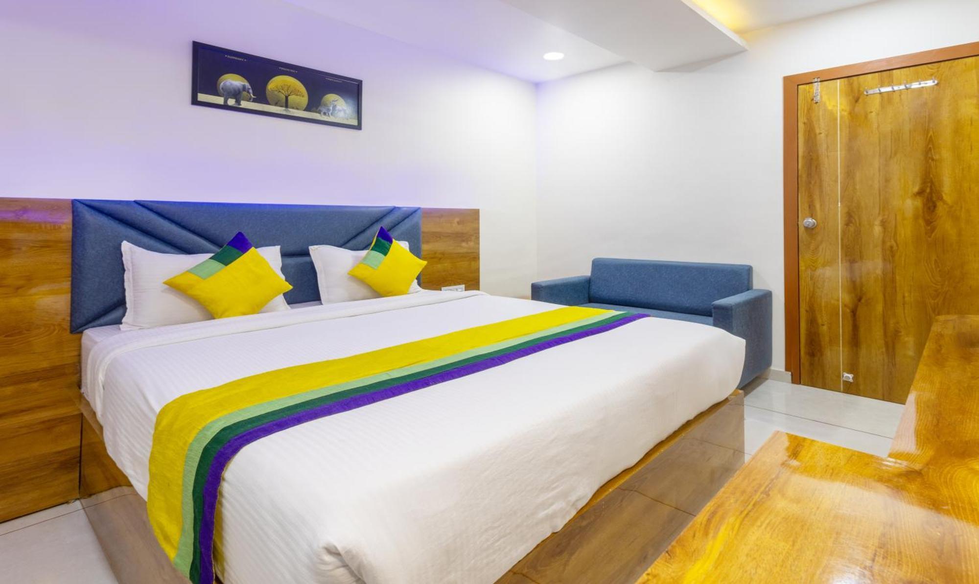 Itsy Hotels Signature, Nehru Nagar 아흐메다바드 외부 사진