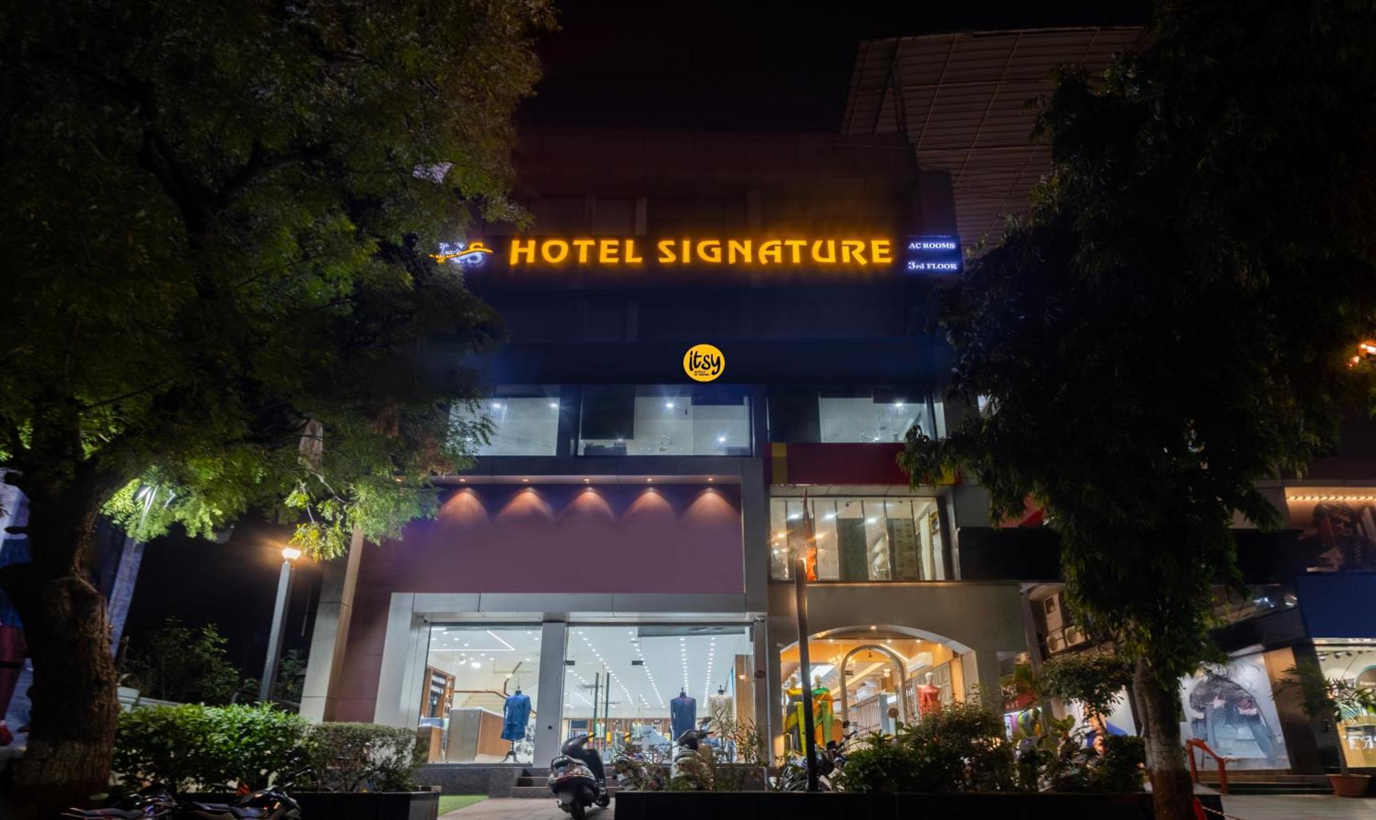 Itsy Hotels Signature, Nehru Nagar 아흐메다바드 외부 사진