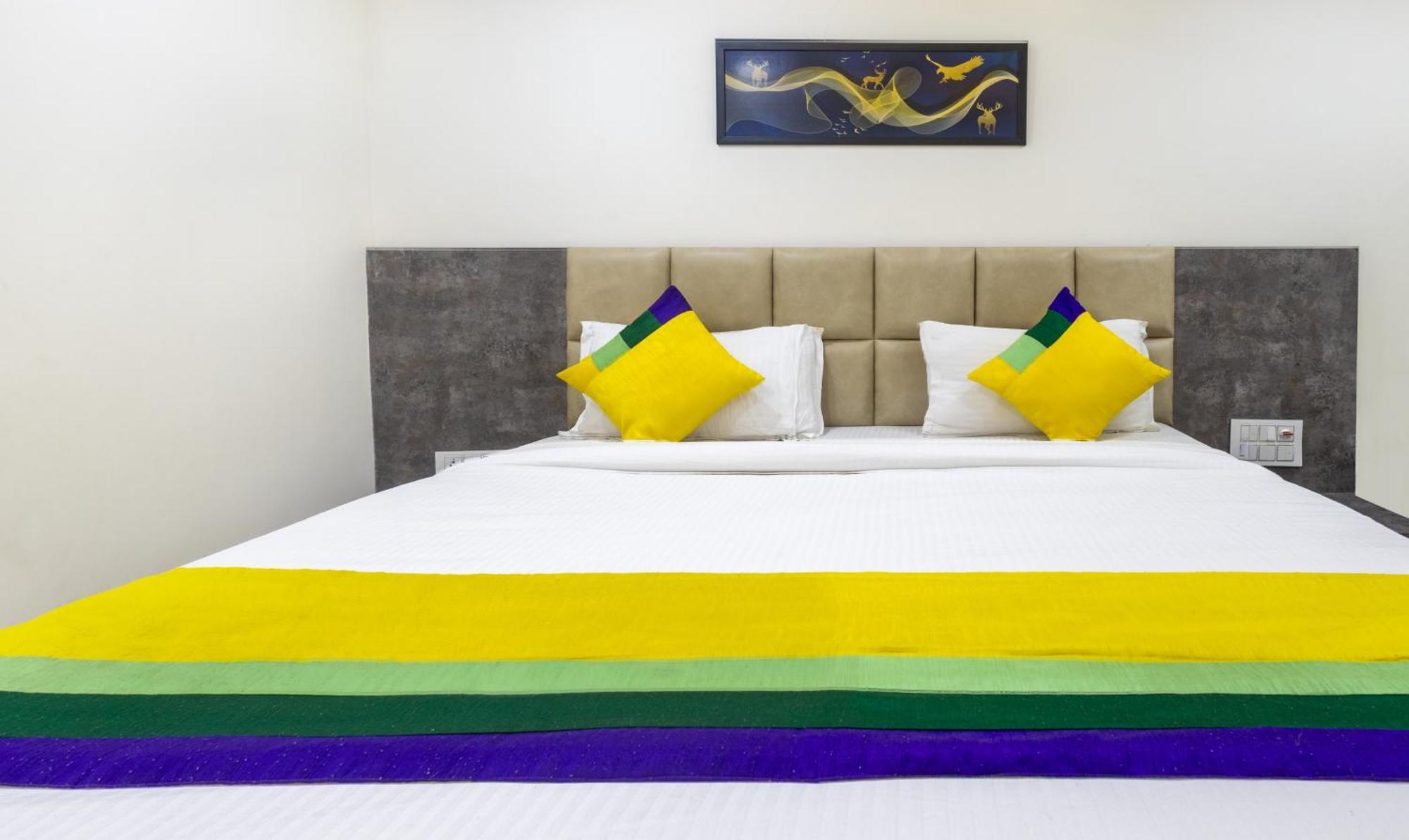 Itsy Hotels Signature, Nehru Nagar 아흐메다바드 외부 사진